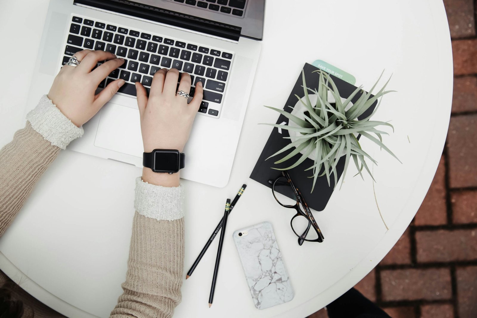Best AI Tools to Track Your Job Search — Never Miss a Follow-Up Again