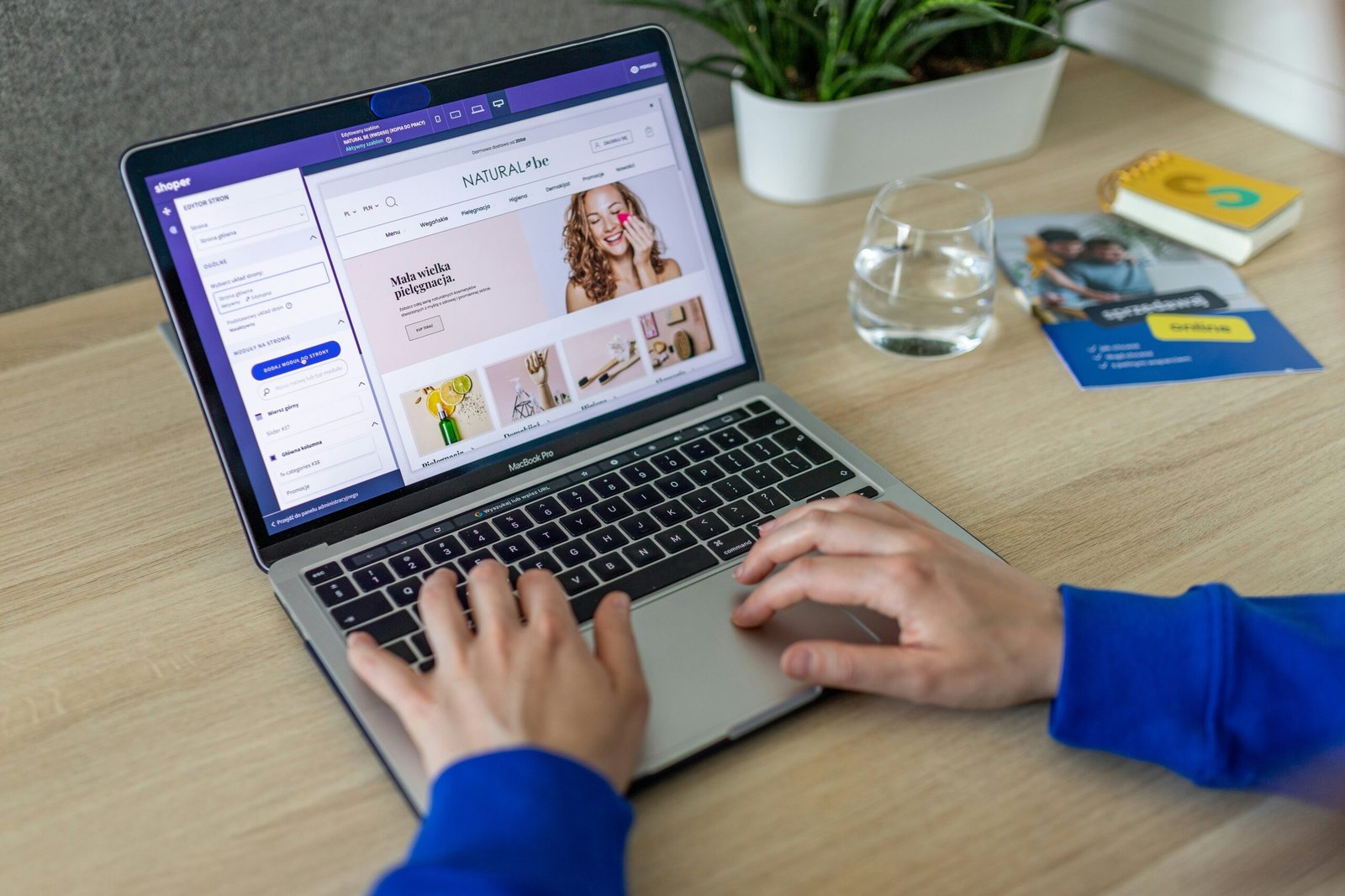 AI Product Descriptions: Generic Copy vs. Copy That Converts